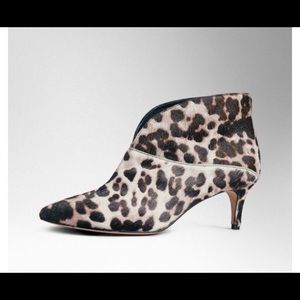 Boden Alexis Mid Heel Bootie in Grey Leopard